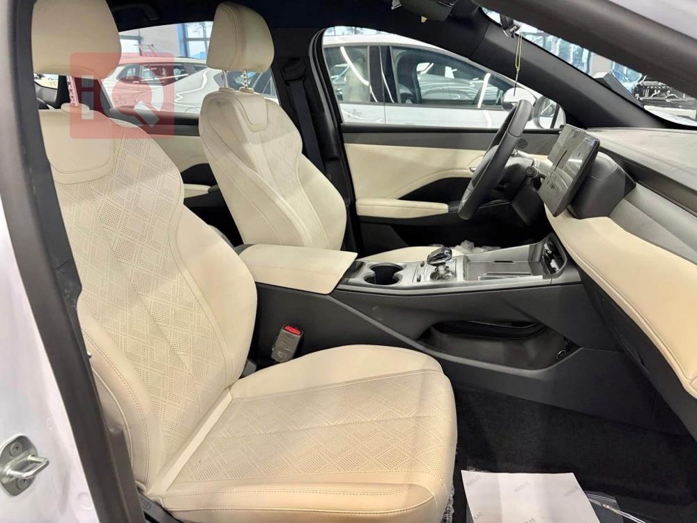 https://cdn.iqcars.ioimage_picker_E35BF8ED-2F7C-4D1C-9E3D-CB73FF9A3411-17634-00000994671B452A_out.jpg